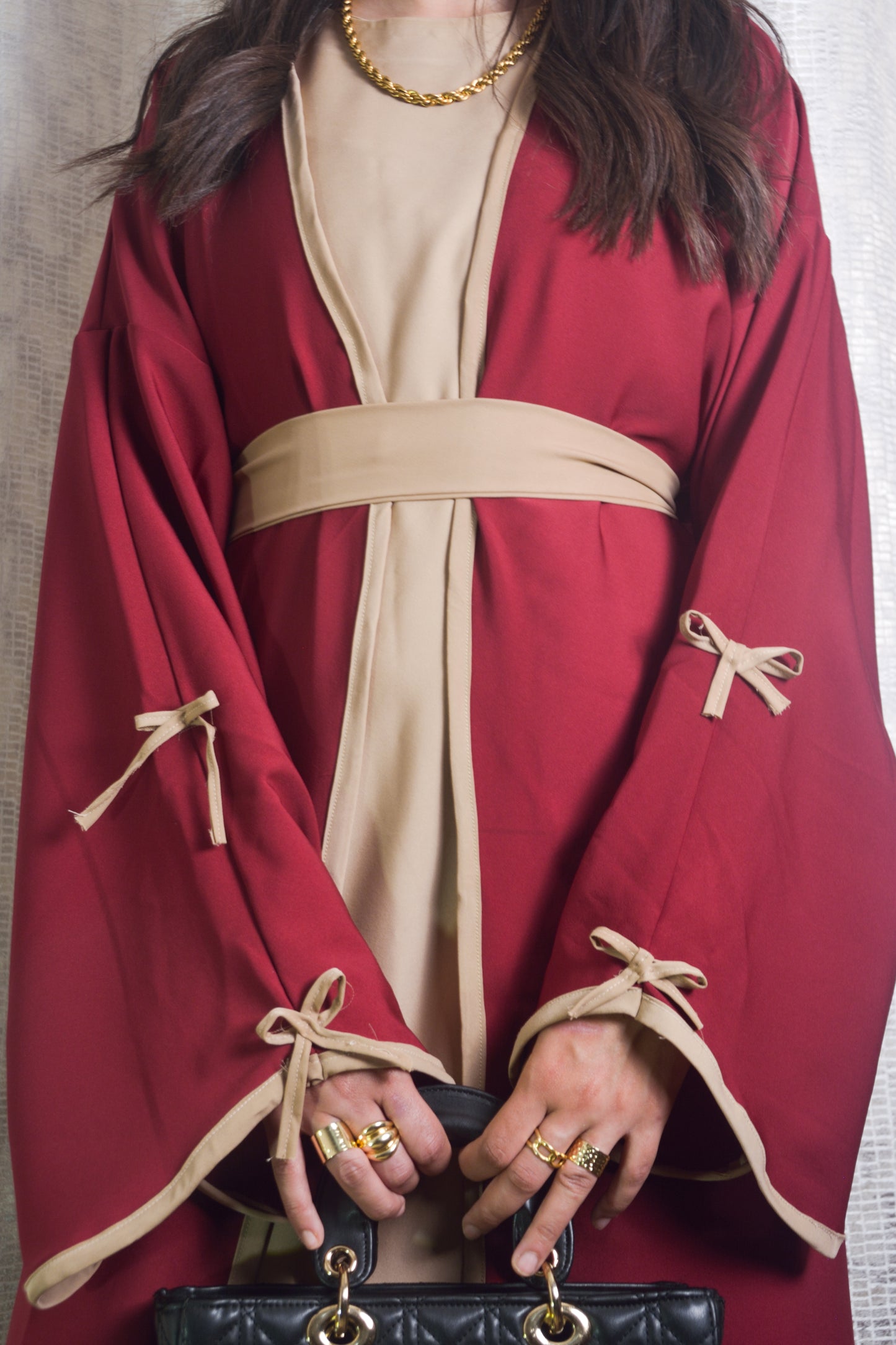 Abaya noeud