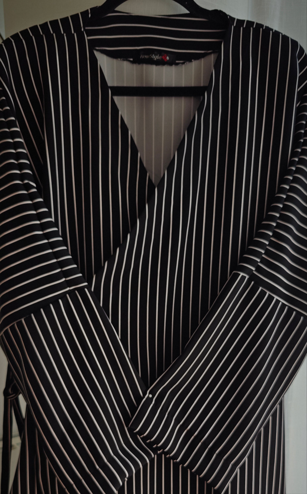 Robe cache coeur rayures Noir