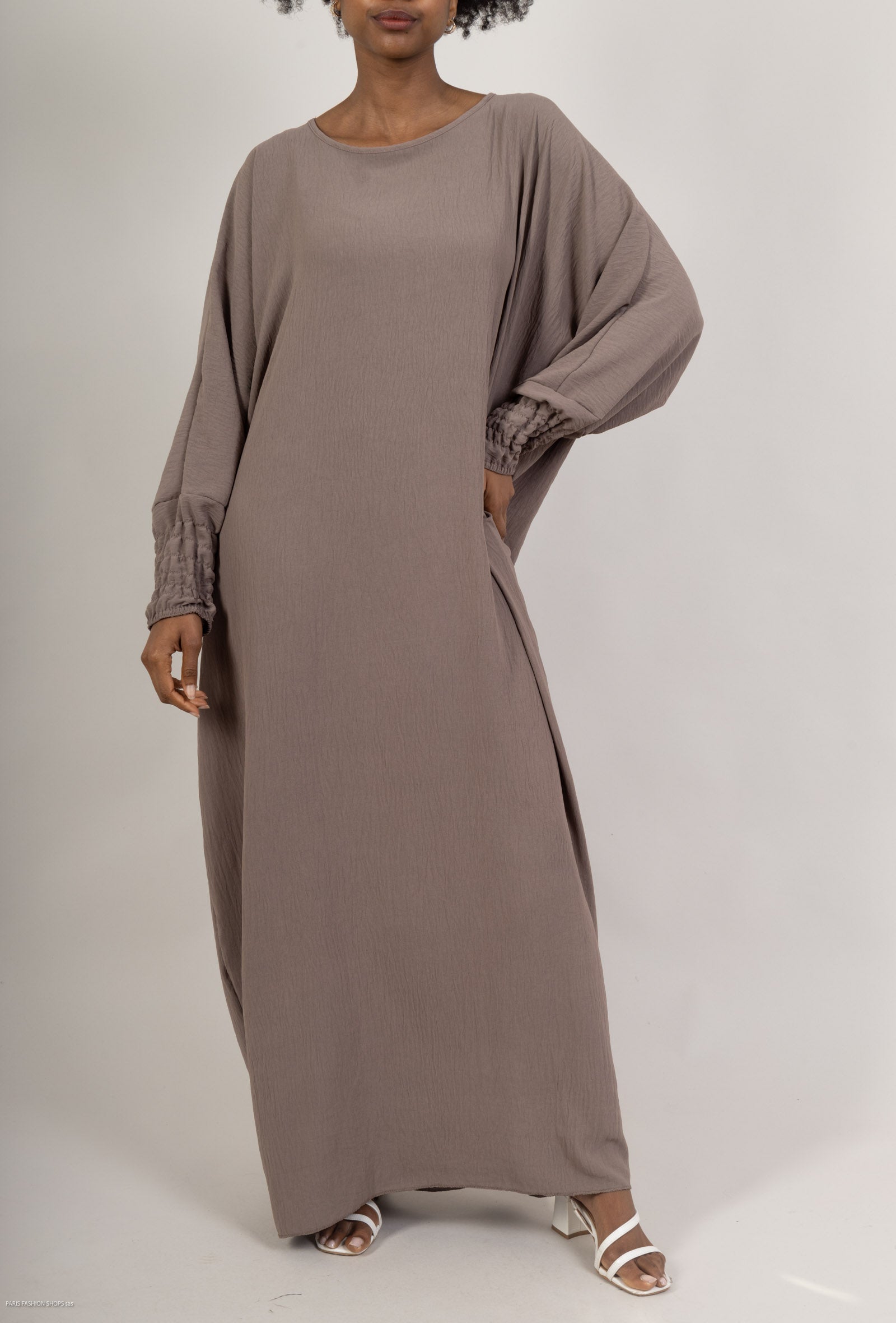 Abaya à manches serrées taupe