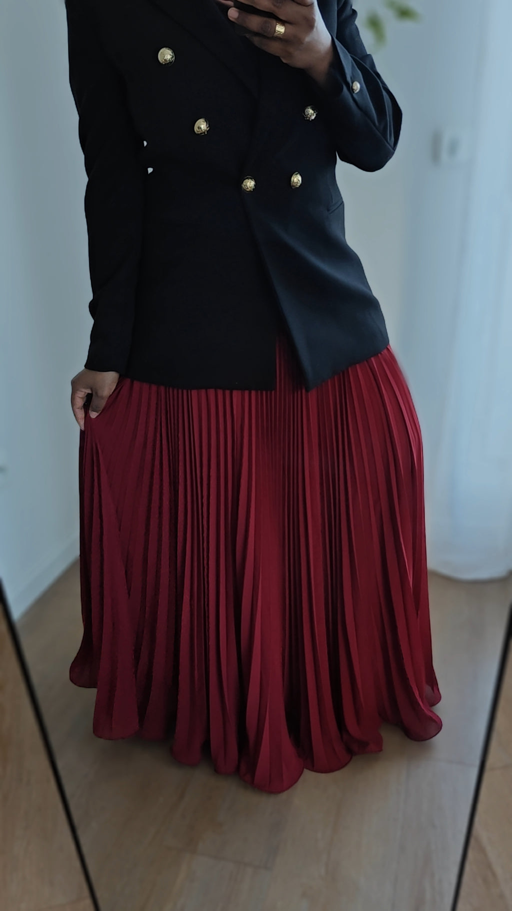 Jupe plissée vaporeuse bordeaux