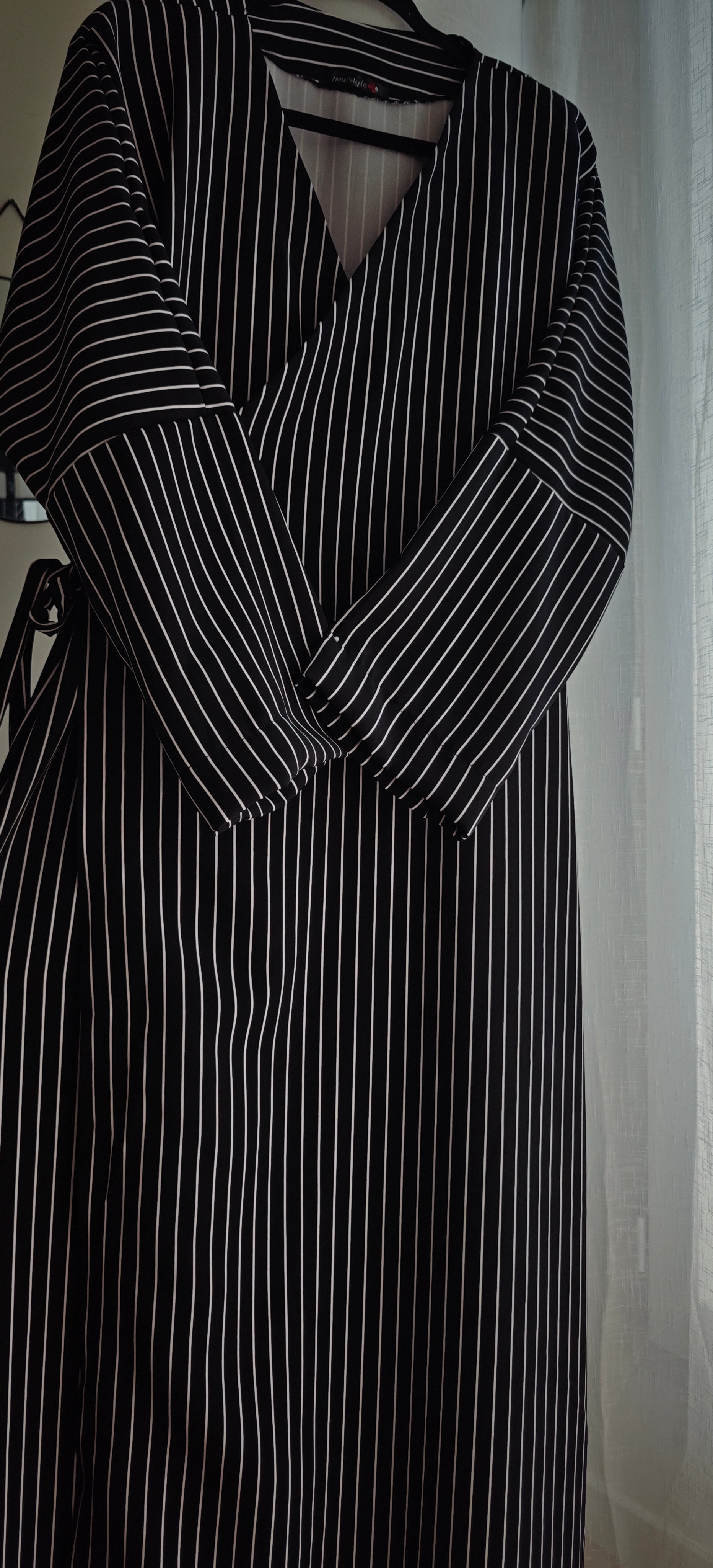 Robe cache coeur rayures Noir