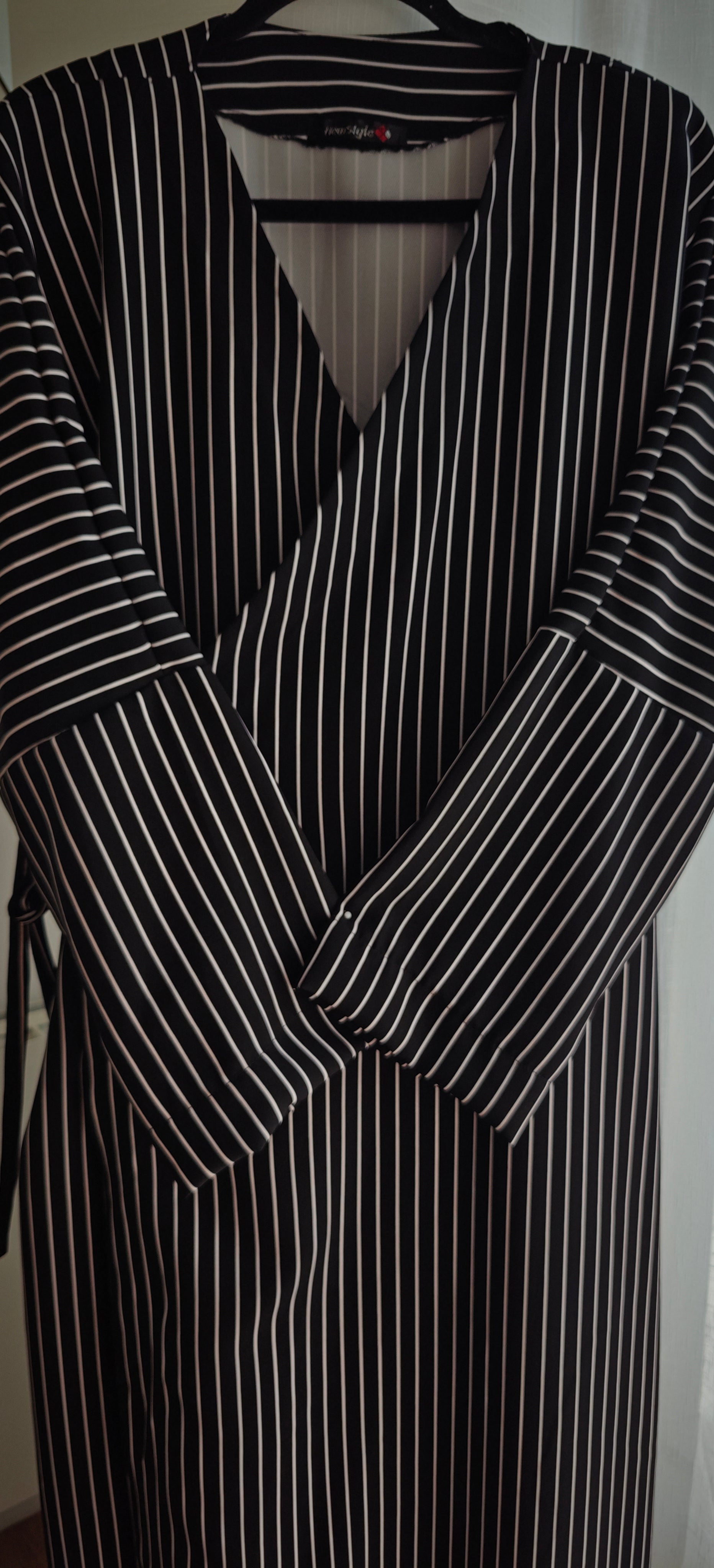 Robe cache coeur rayures Noir