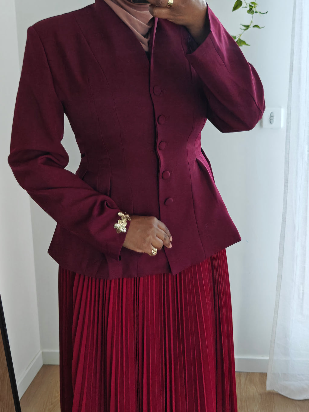 Jupe plissée vaporeuse bordeaux