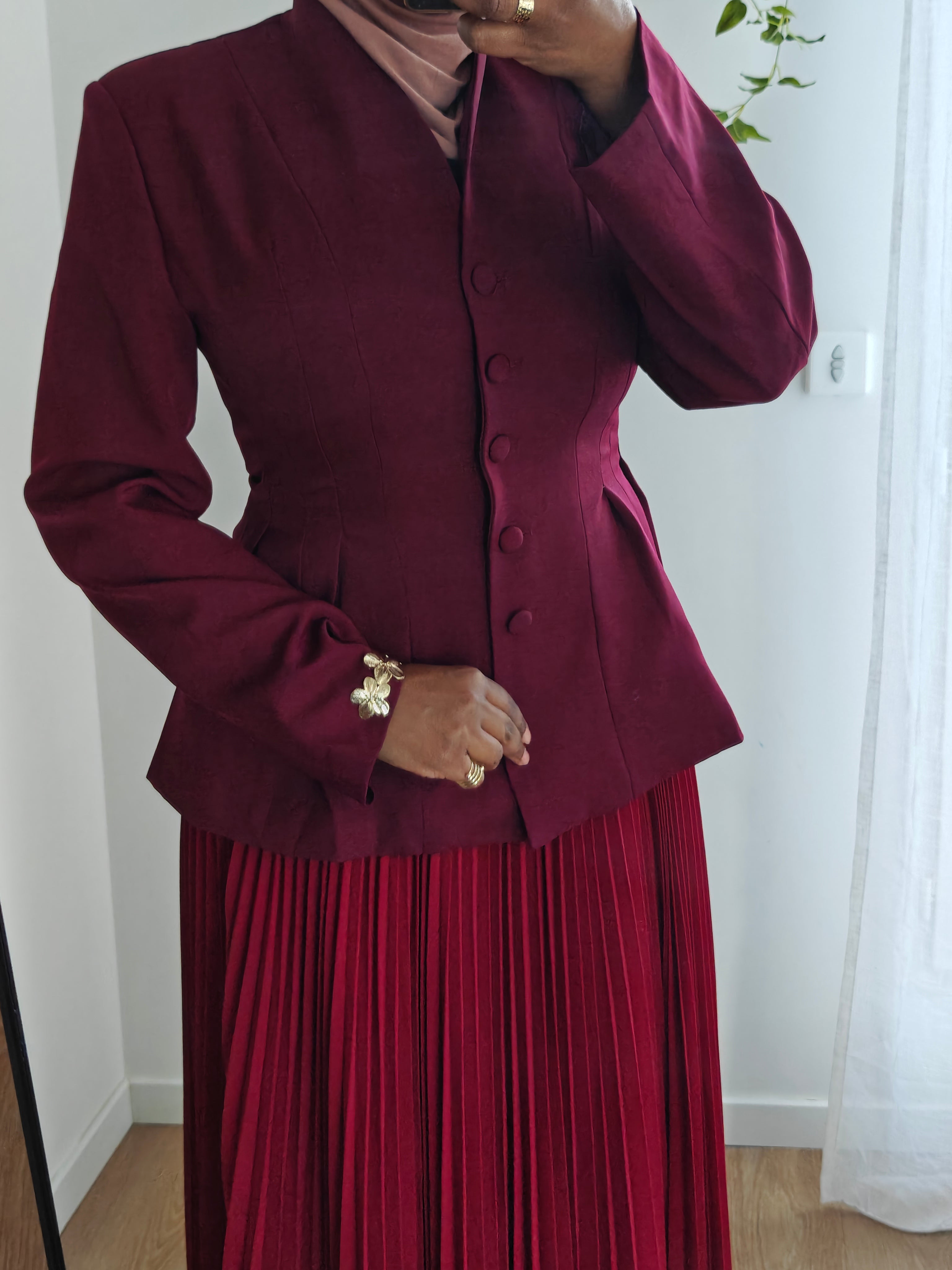 Jupe plissée vaporeuse bordeaux
