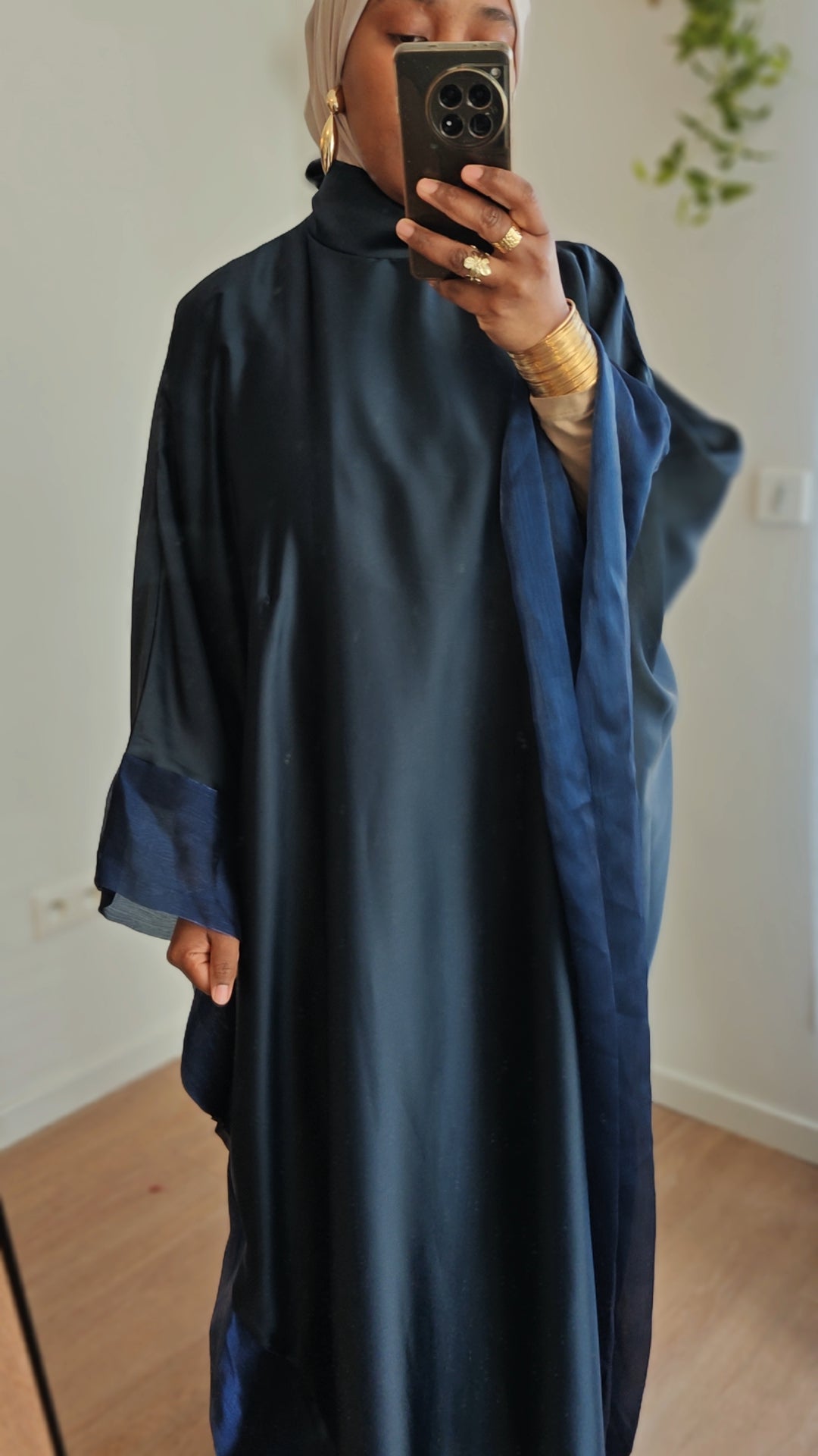 Abaya Nour