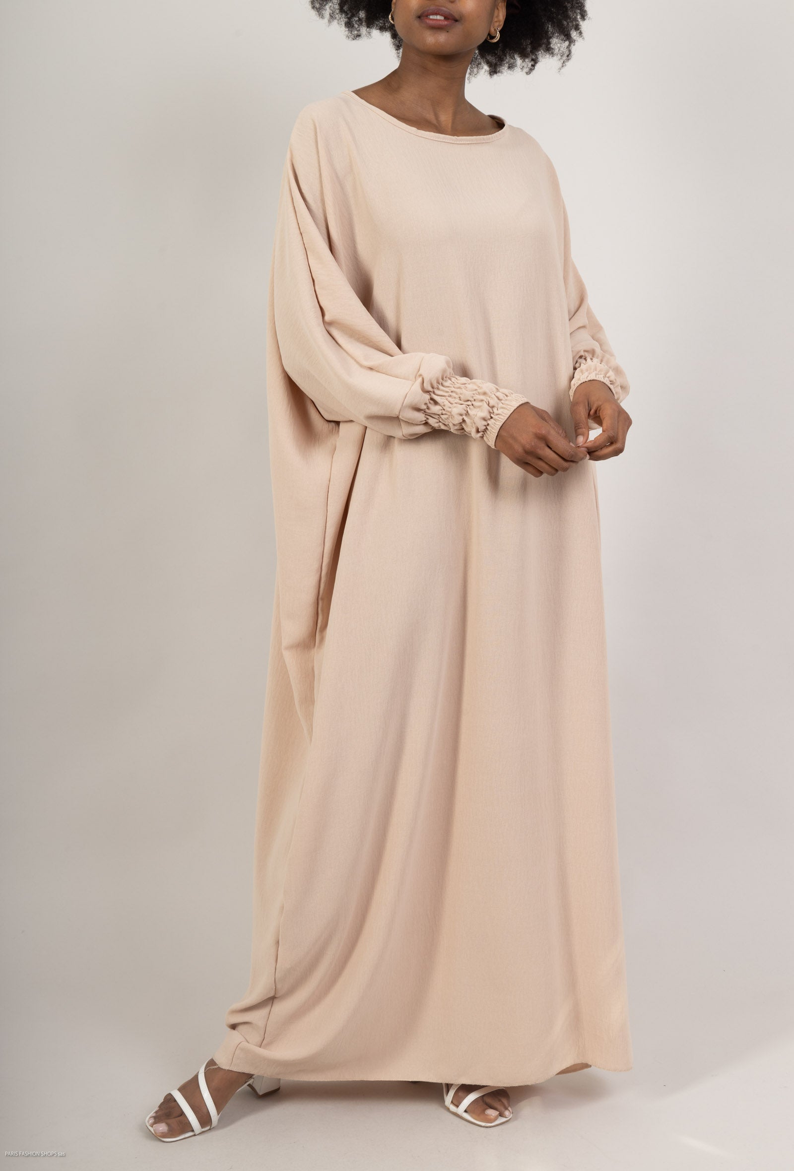 Abaya à manches serrées beige