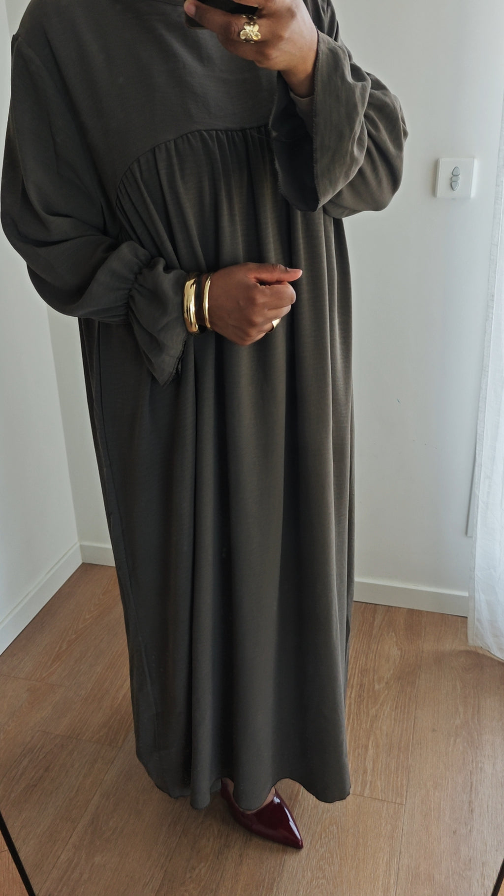 Abaya fluid taupe